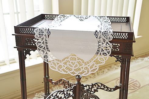 Oval Battenburg Butterflies Lace Table Runner 16 x 30" White - Click Image to Close